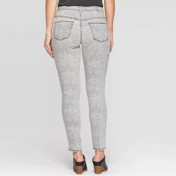 Universal Threads High Rise Skinny Jeans Gray Animal Print sz 12 - Picture 3 of 11